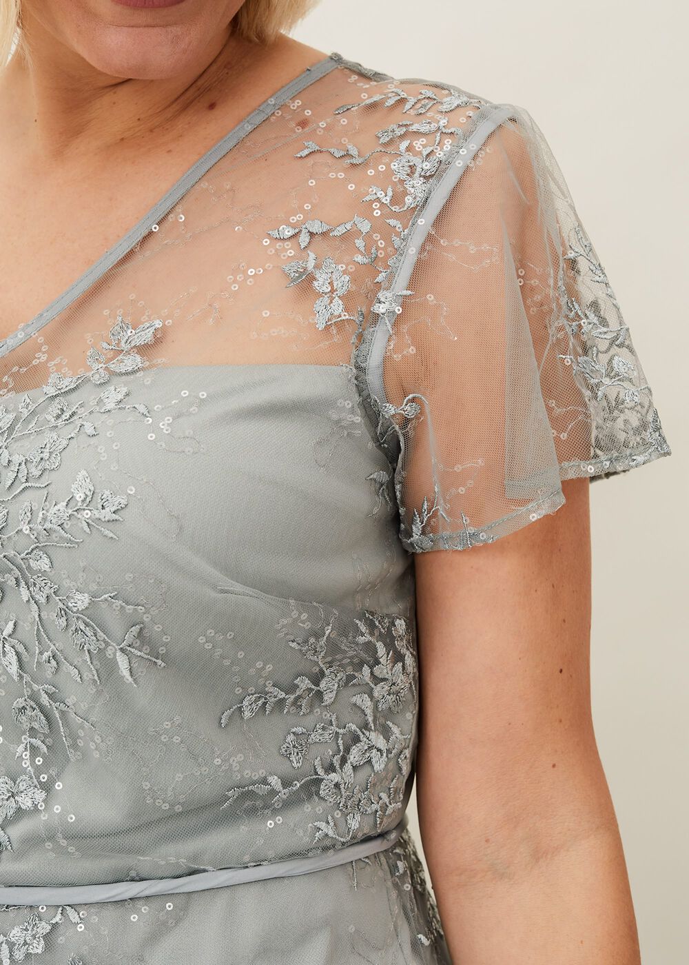 Juliana Floral Embroidered Dress Eau De Nil