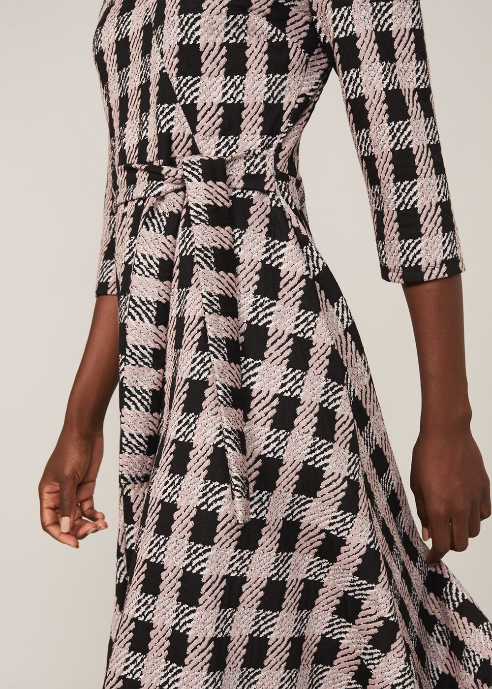 Ava Check Tie Waist Dress Black/Pink