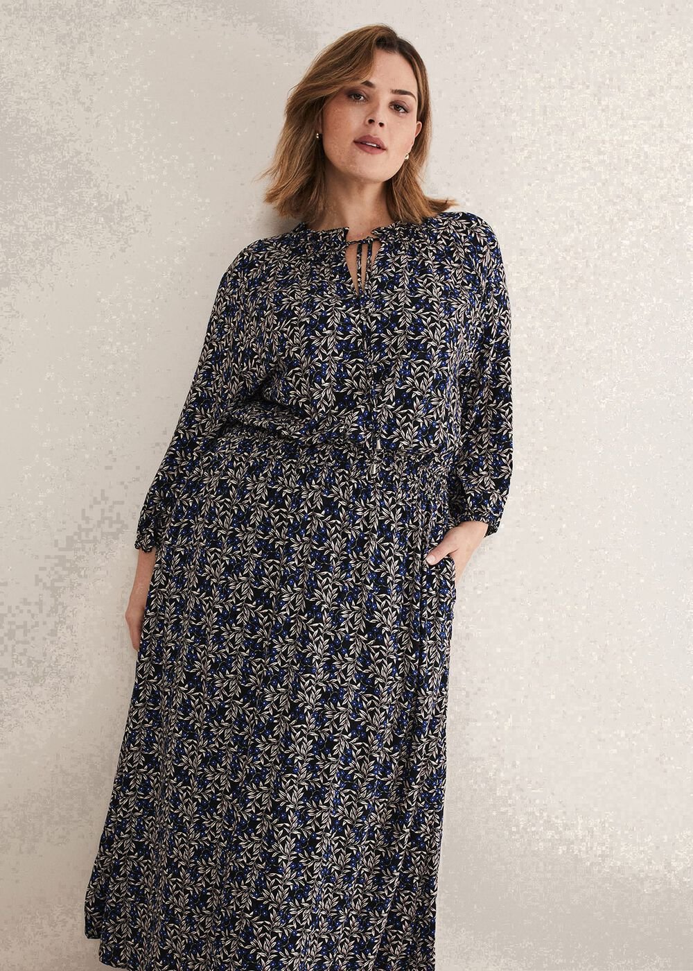 Phillipa Poppy Midi Dress Navy