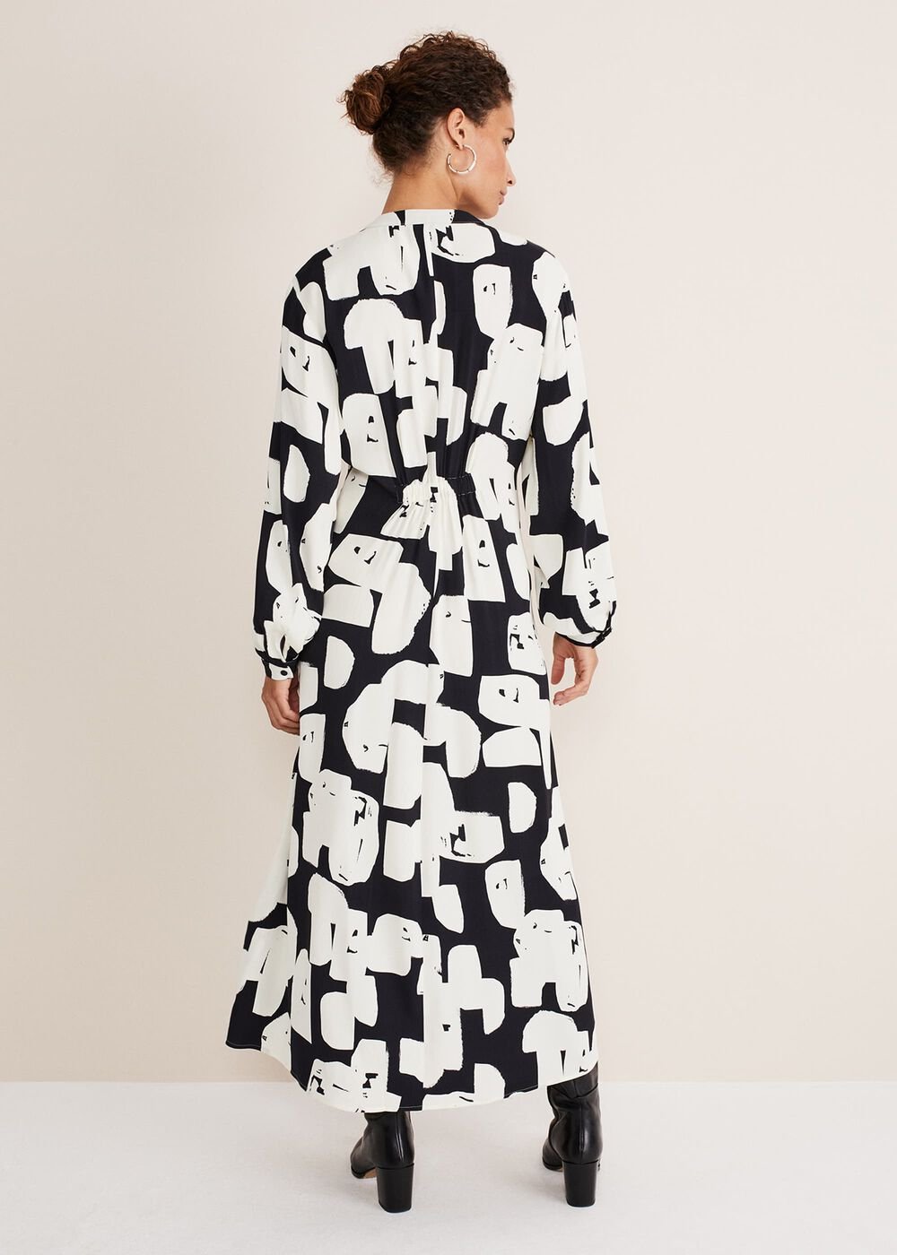 Black & White Abstract Maxi Dress Ivory/Black