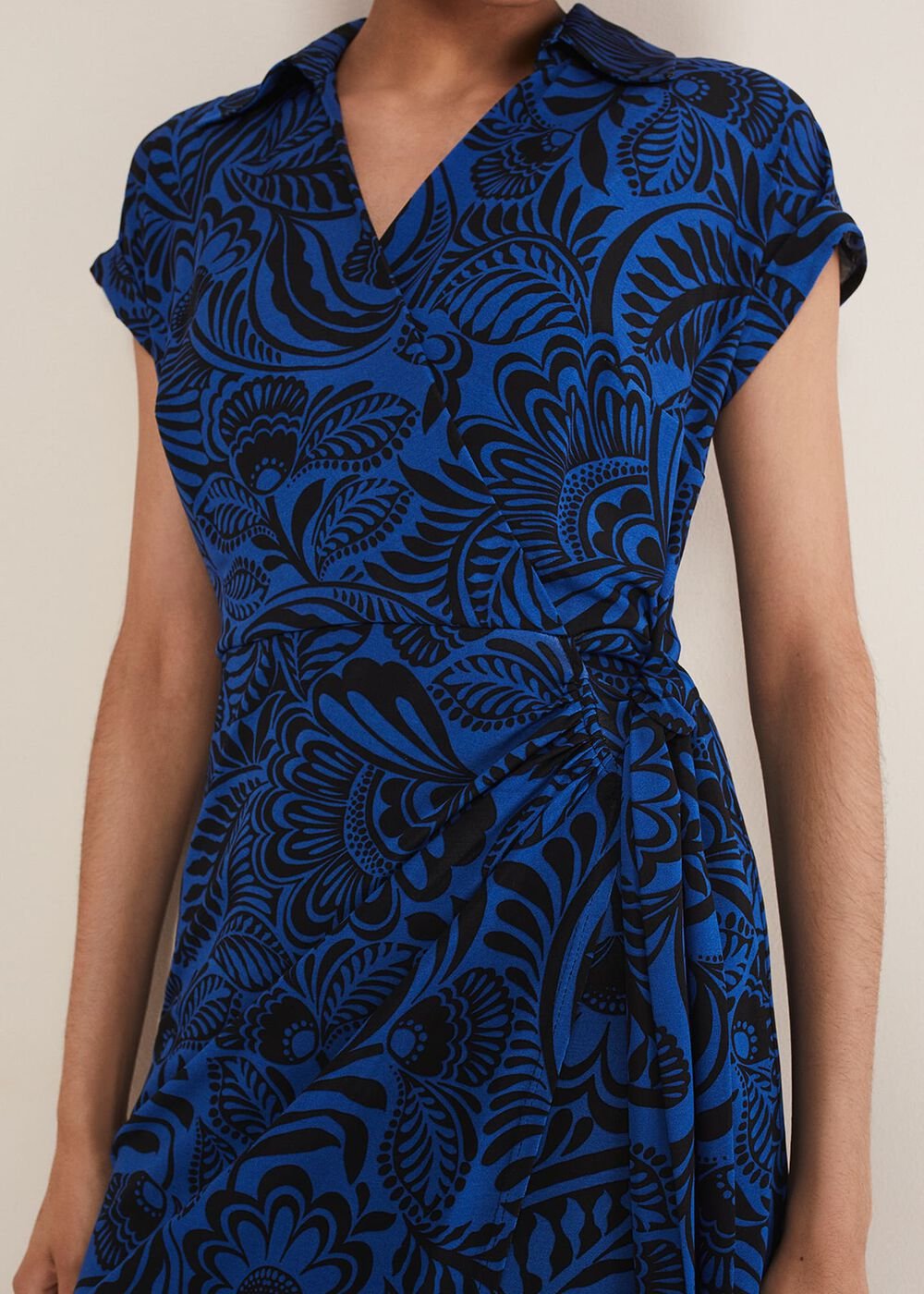 Mara Abstract Print Wrap Dress Blue/Black