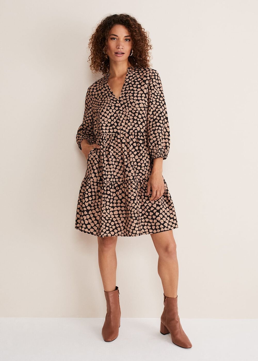 Kesia Hearts Swing Dress Stone/Black