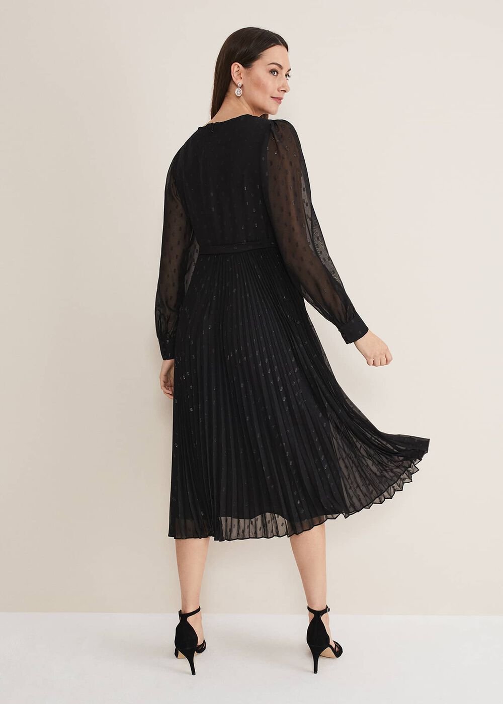 Dani Shimmer Pleat Dress Black/Silver