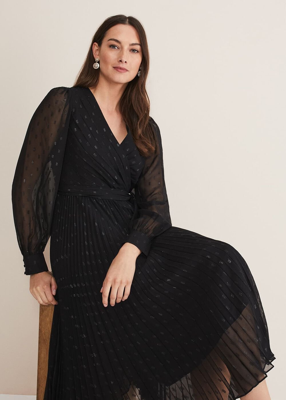 Dani Shimmer Pleat Dress Black/Silver