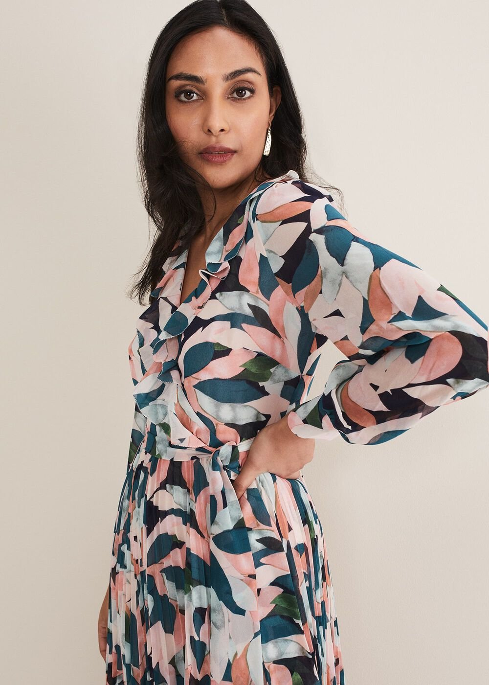 Petite Averie Floral Maxi Dress Multi-Coloured