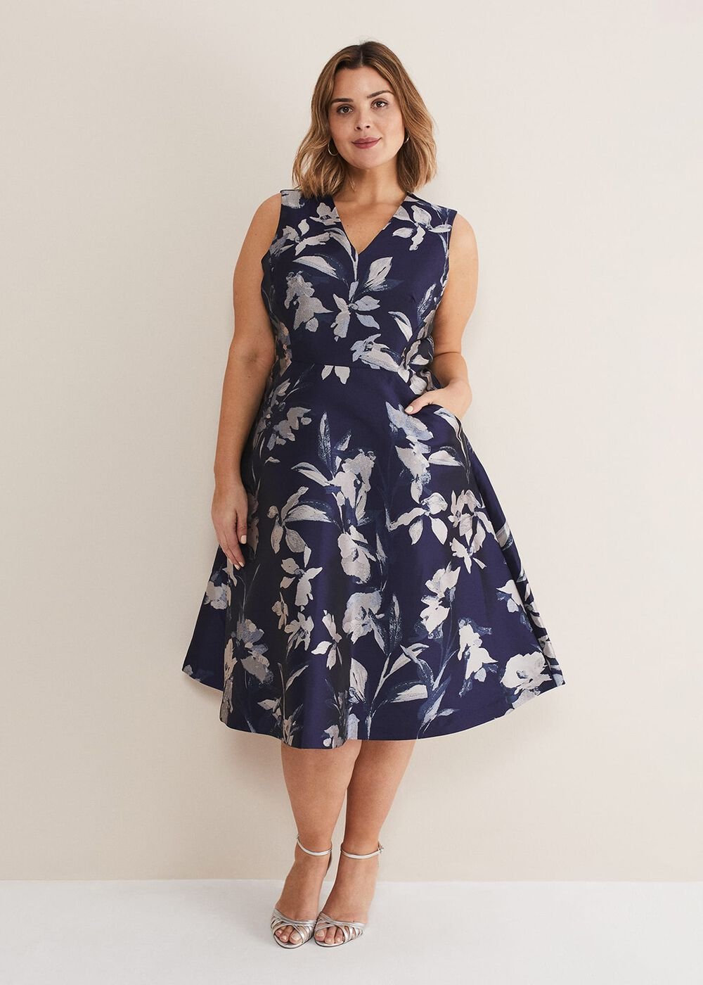 Cassy Jaquard Floral Midi Dress Navy/Multi