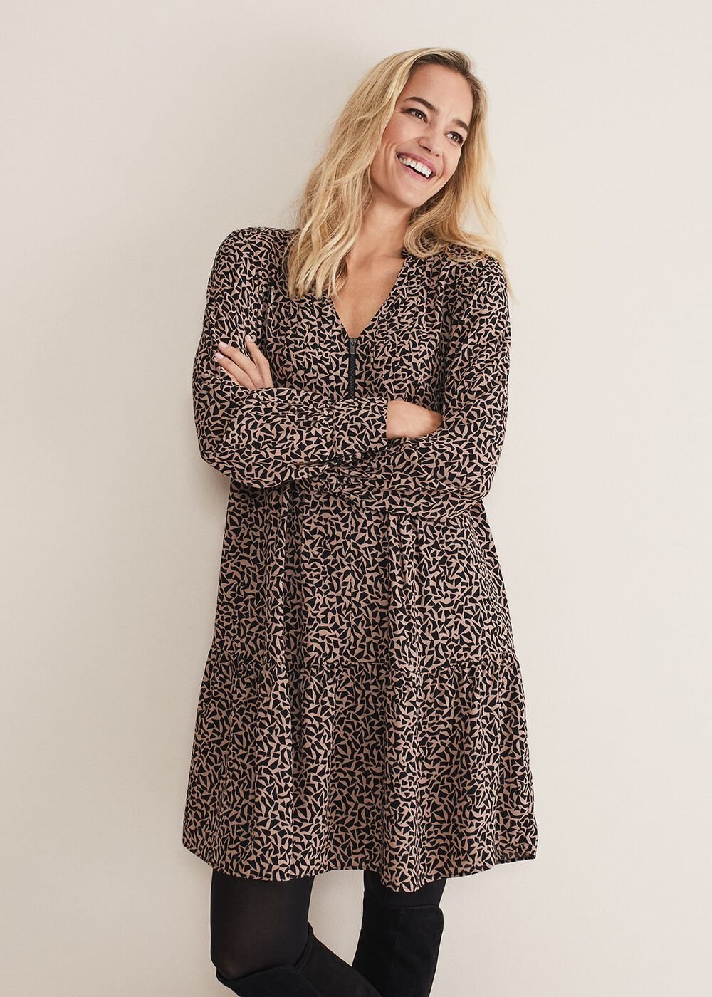 Penele Zip Dress Black/Stone