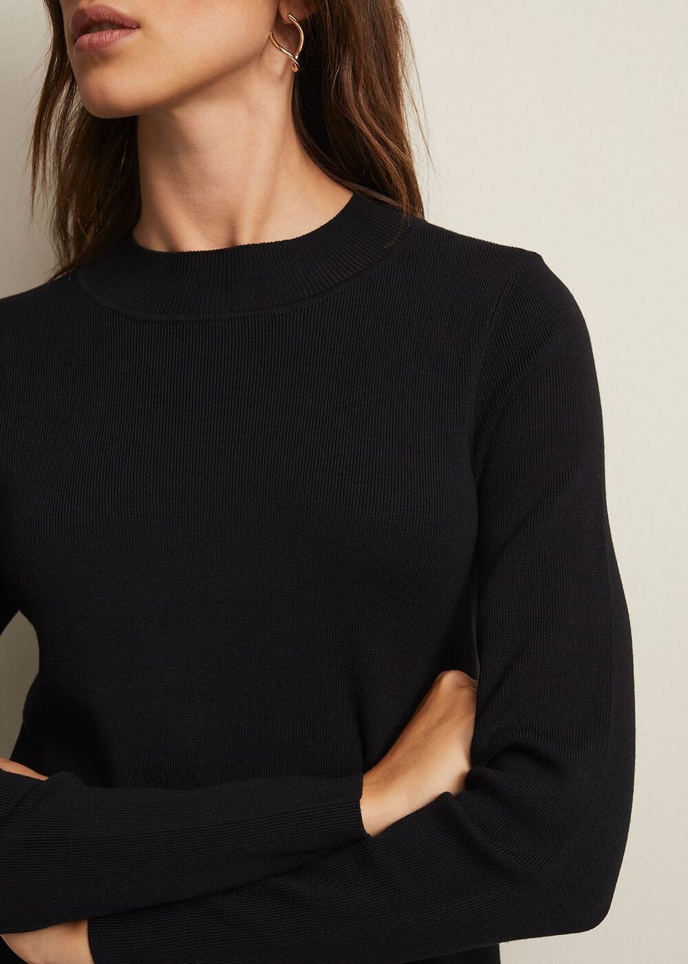 Black Fine Knit Mini Dress with Long Sleeves Black