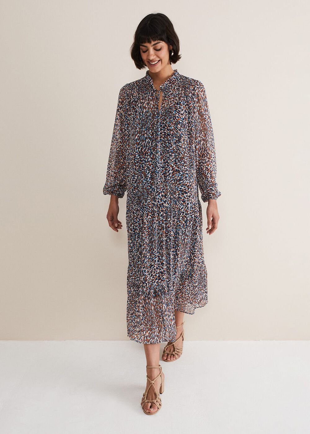 Penele Chiffon Midi Dress Black