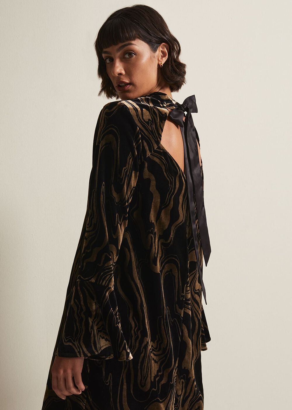Rayna Velvet Swirl Mini Dress Black