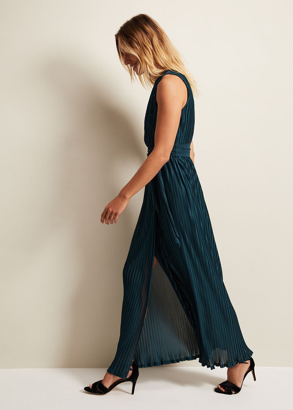 Suhanna Pleated Maxi Dress Green