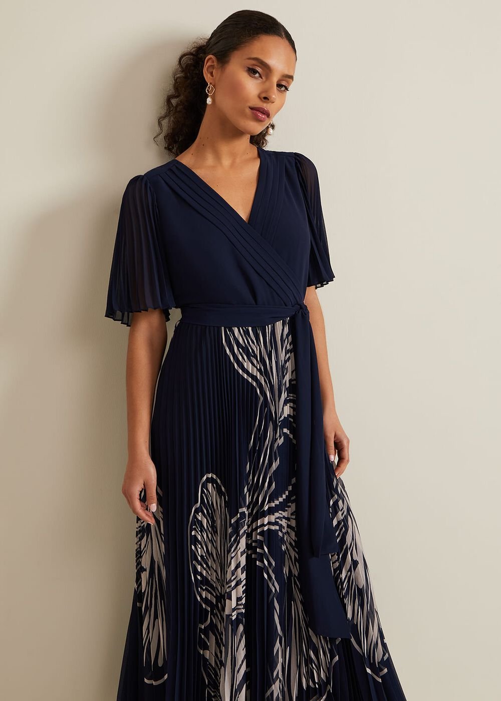 Petite Abigail Printed Pleat Midaxi Dress Multi-Coloured