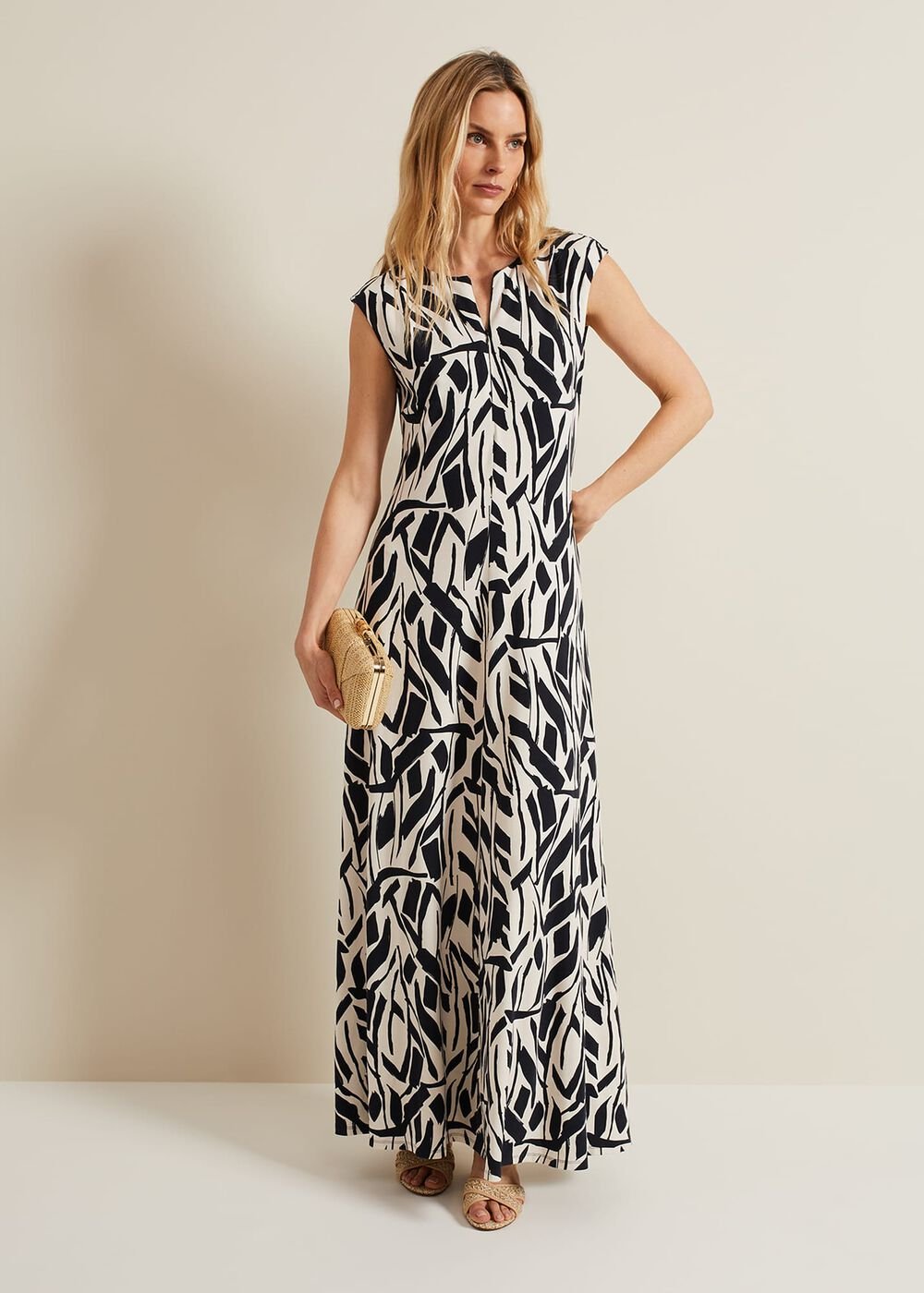 Kristy Geo Maxi Dress Black Multi