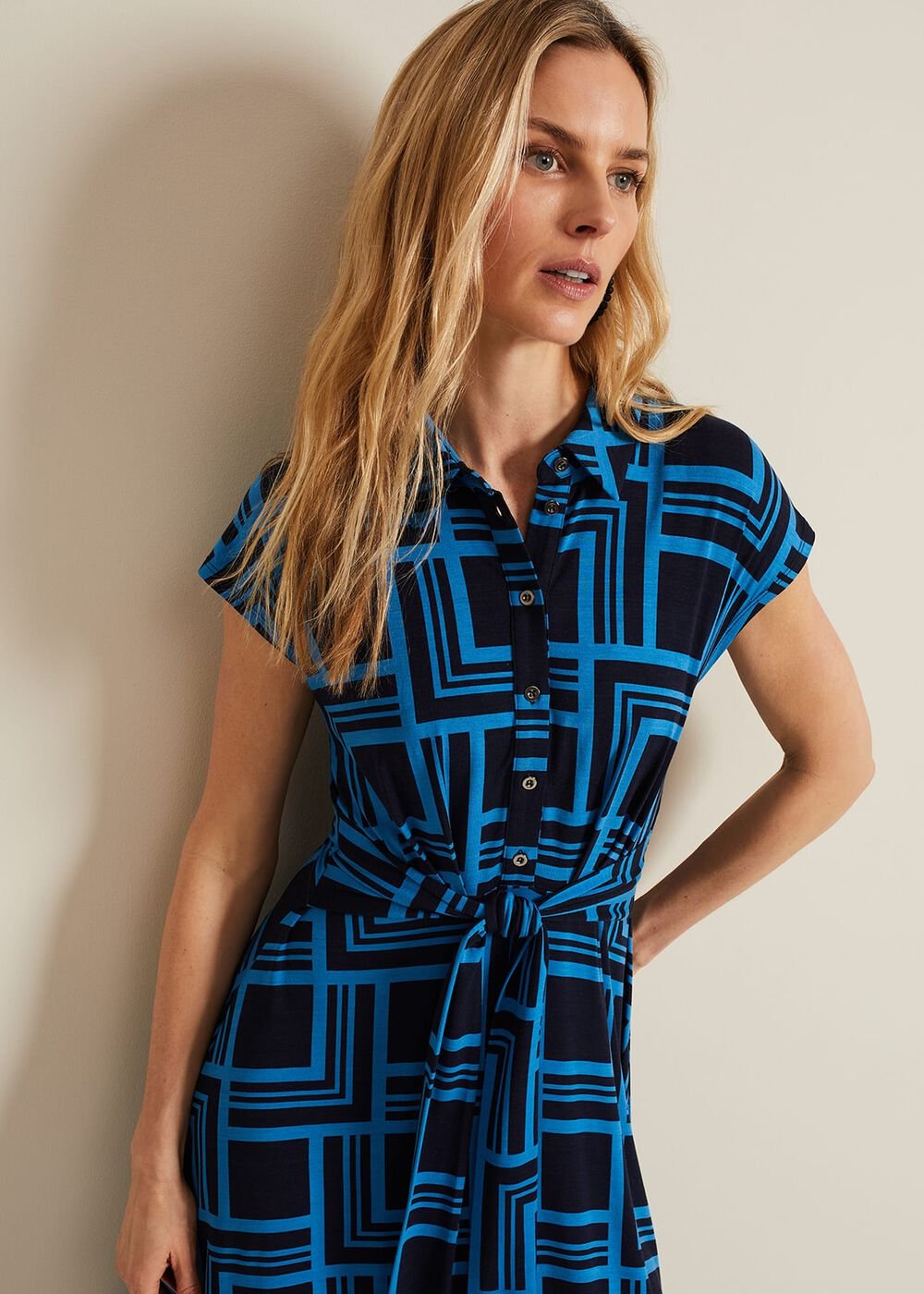 April Short Sleeve Geo Dress Blue