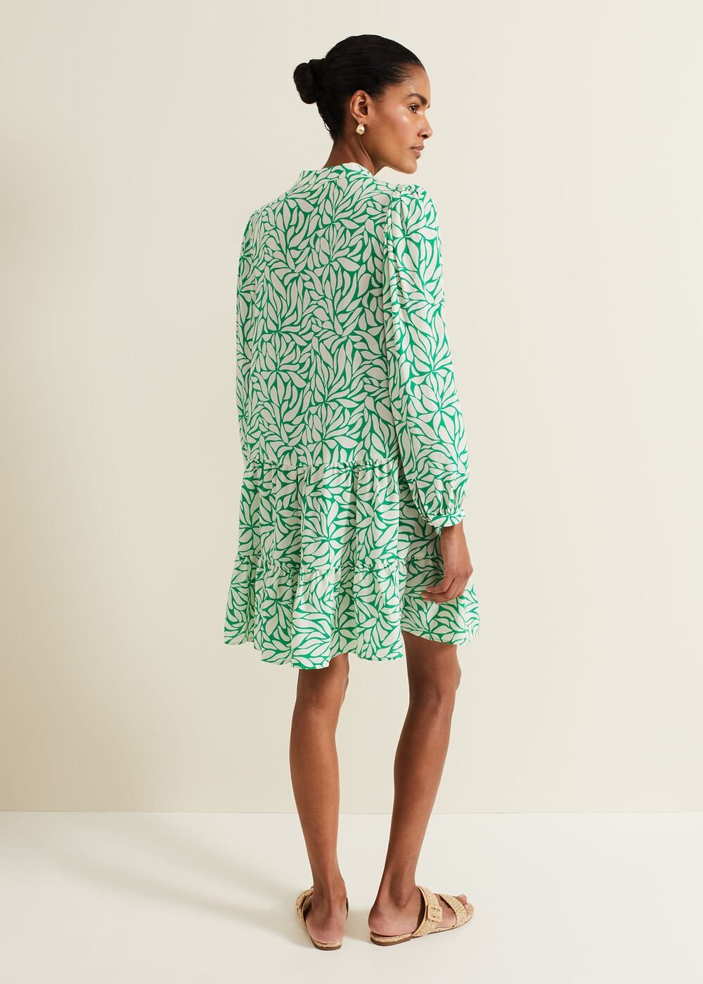 Penele Leaf Print Swing Dress Green