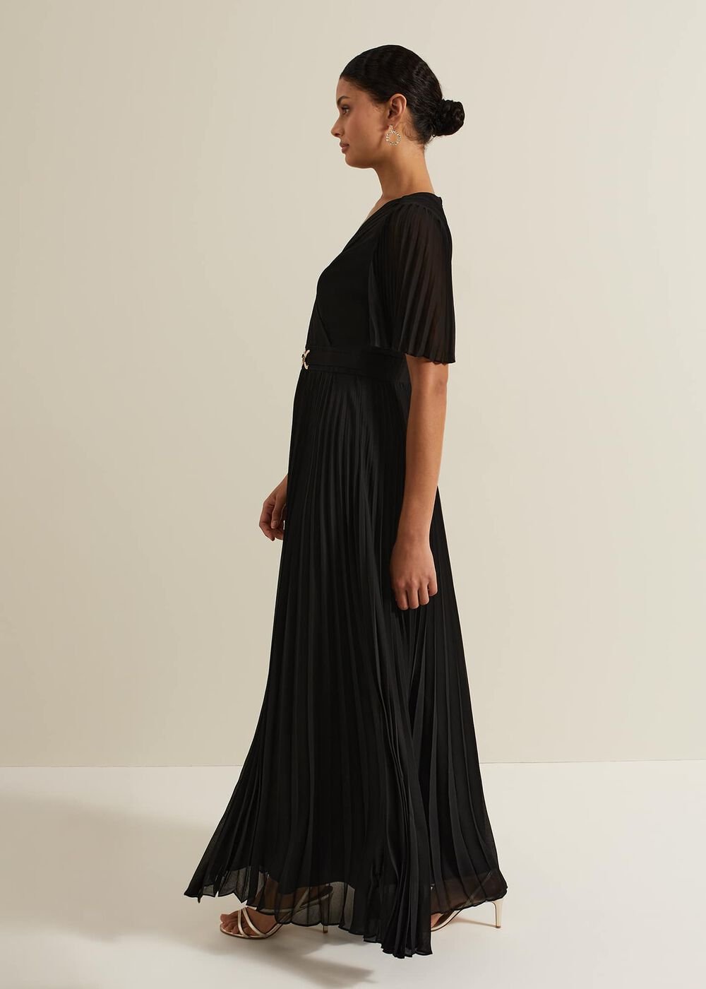 Yasmina Pleated Maxi Dress Black