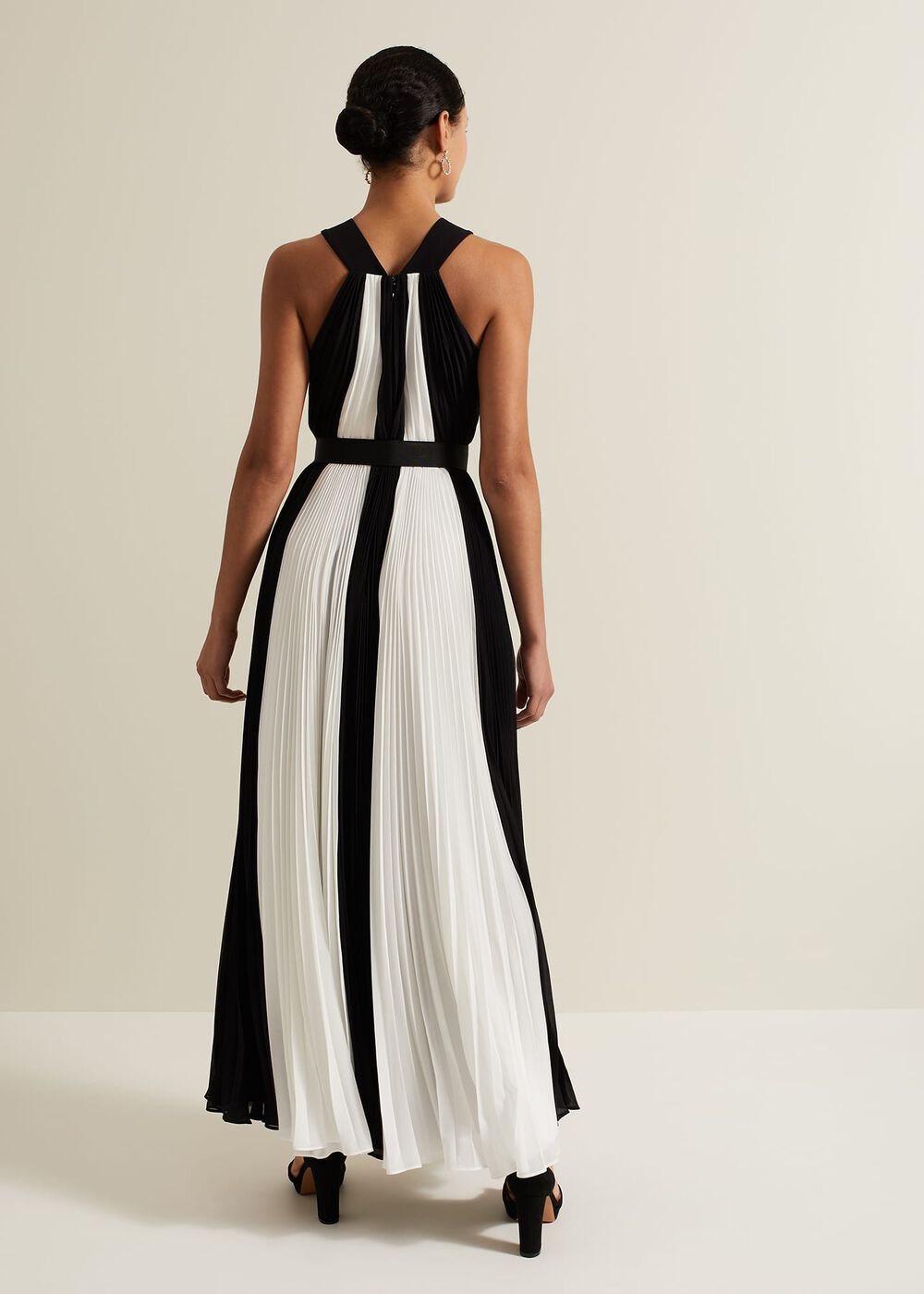 Taylor Pleated Maxi Dress Black/Ivory