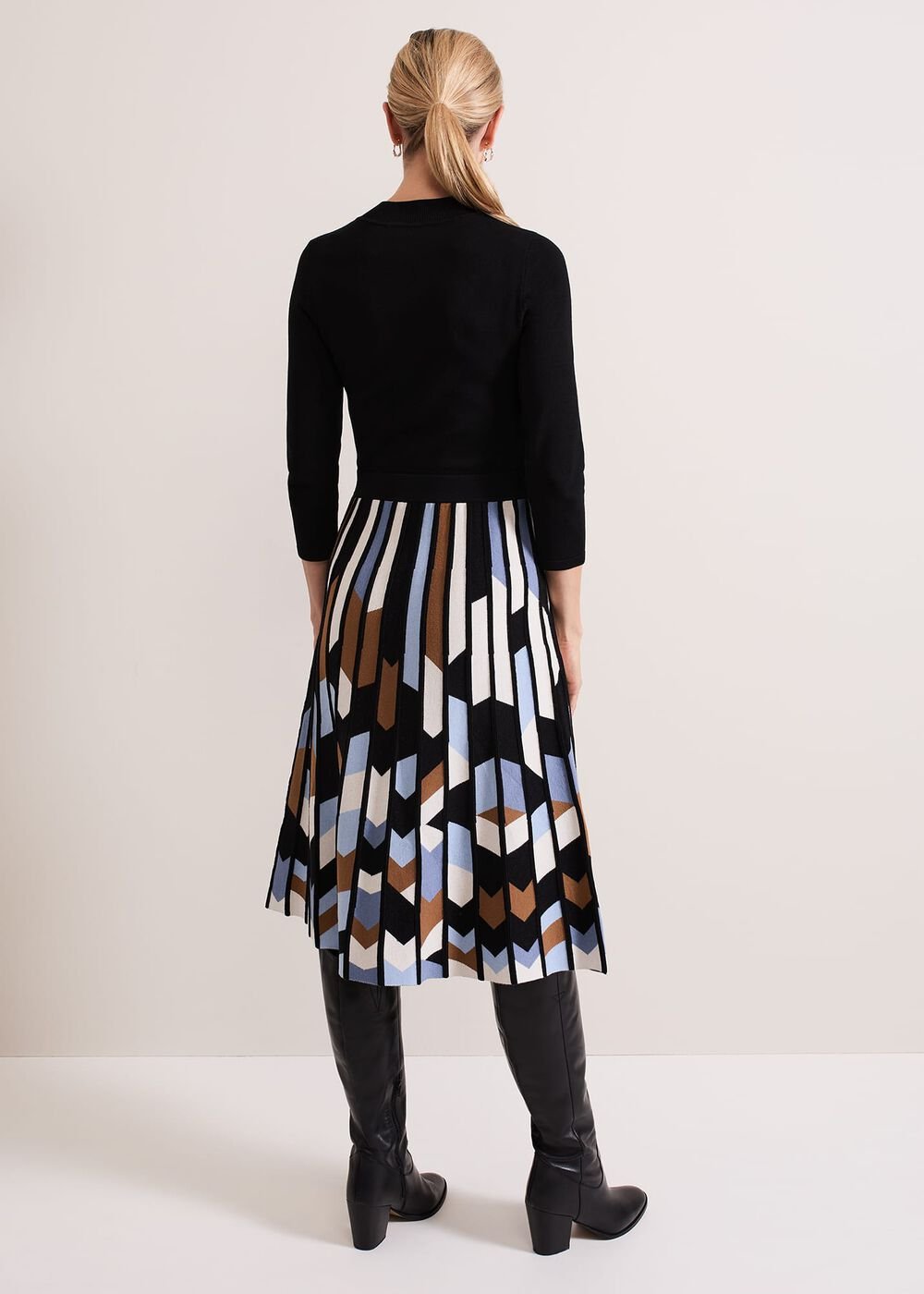 Maci Pleated Sunray Midi Dress Black Multi