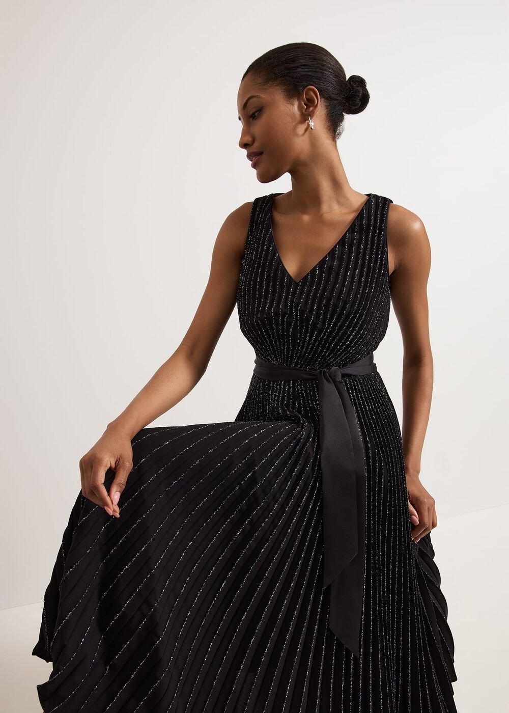 Keleche Glitter Pleat Dress Black