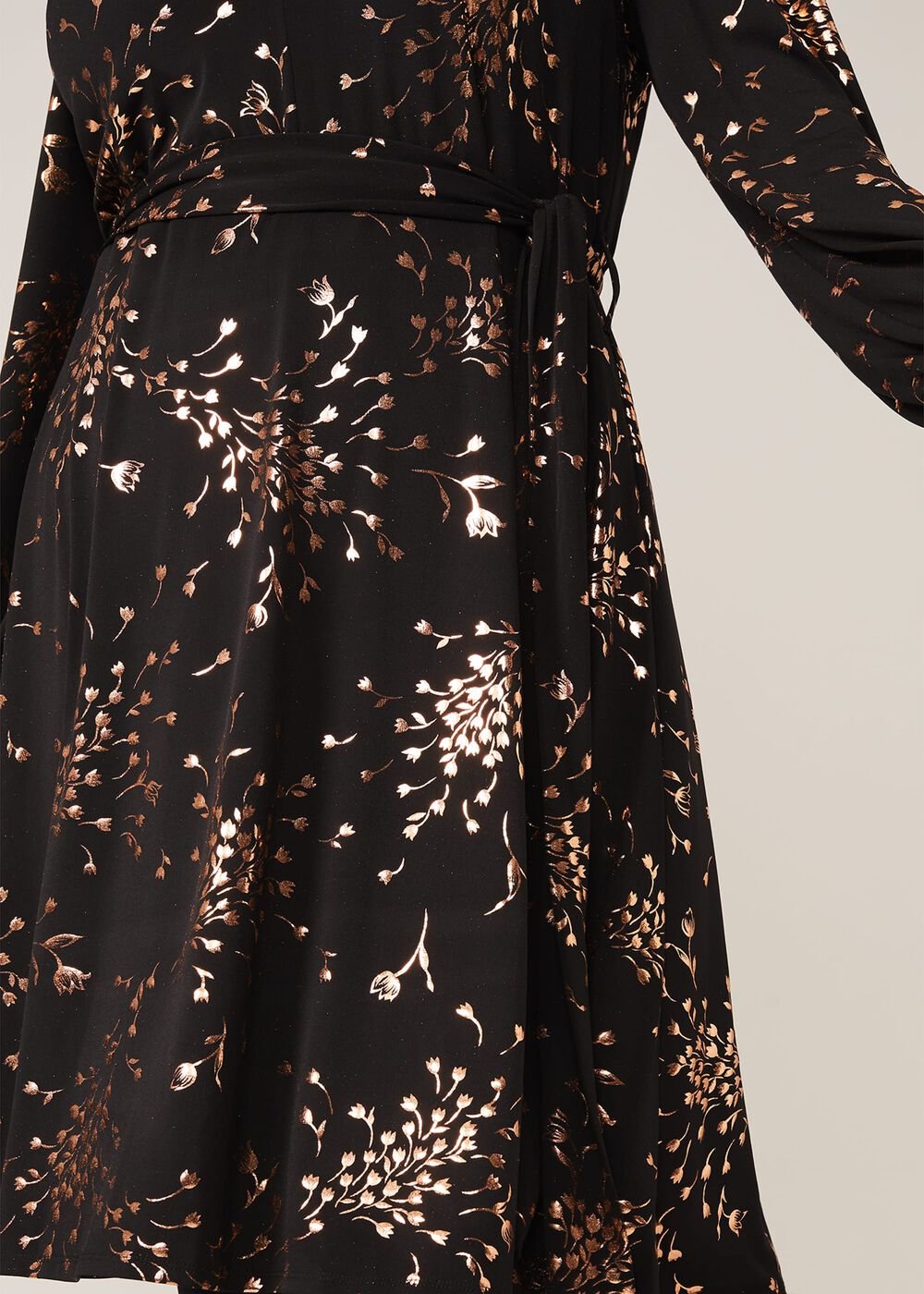 Giselle Foil Dress Black/Gold