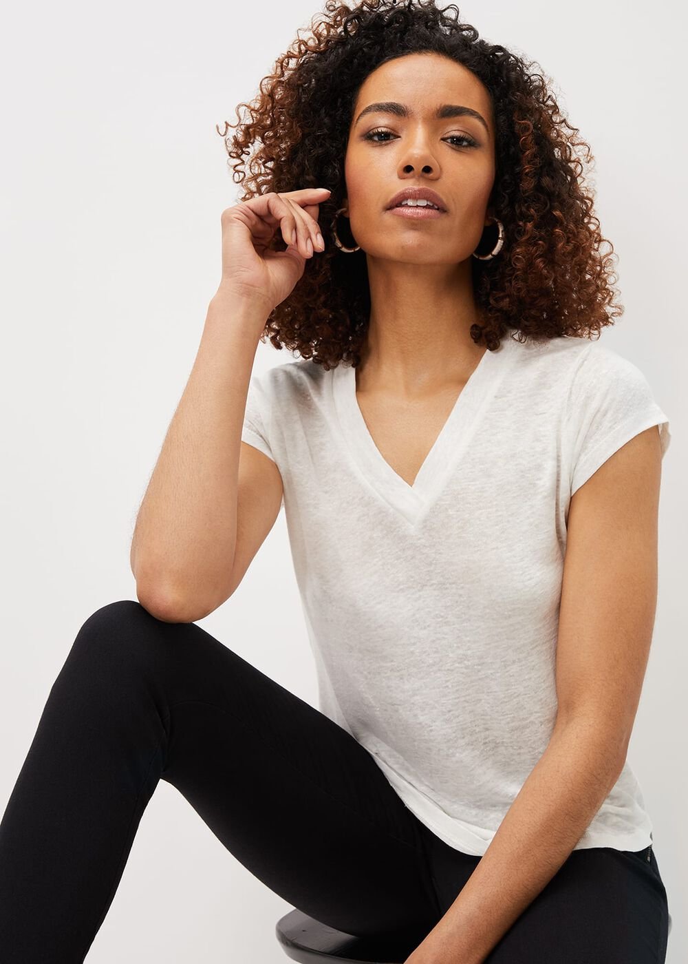 Emera Linen V-Neck Top Ivory