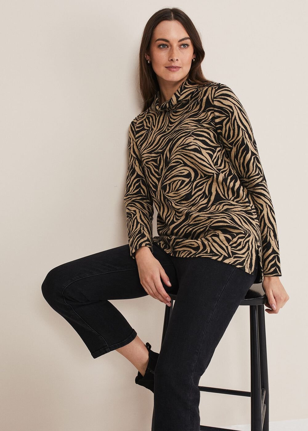 Nerissa Animal Print Snuggle Camel/Black