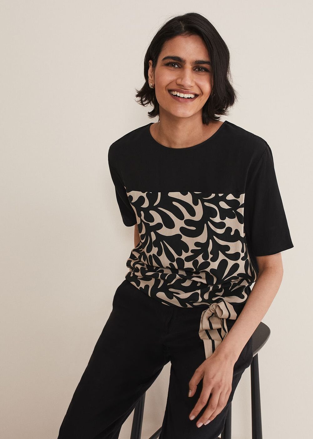 Arie Abstract Top Stone/Black