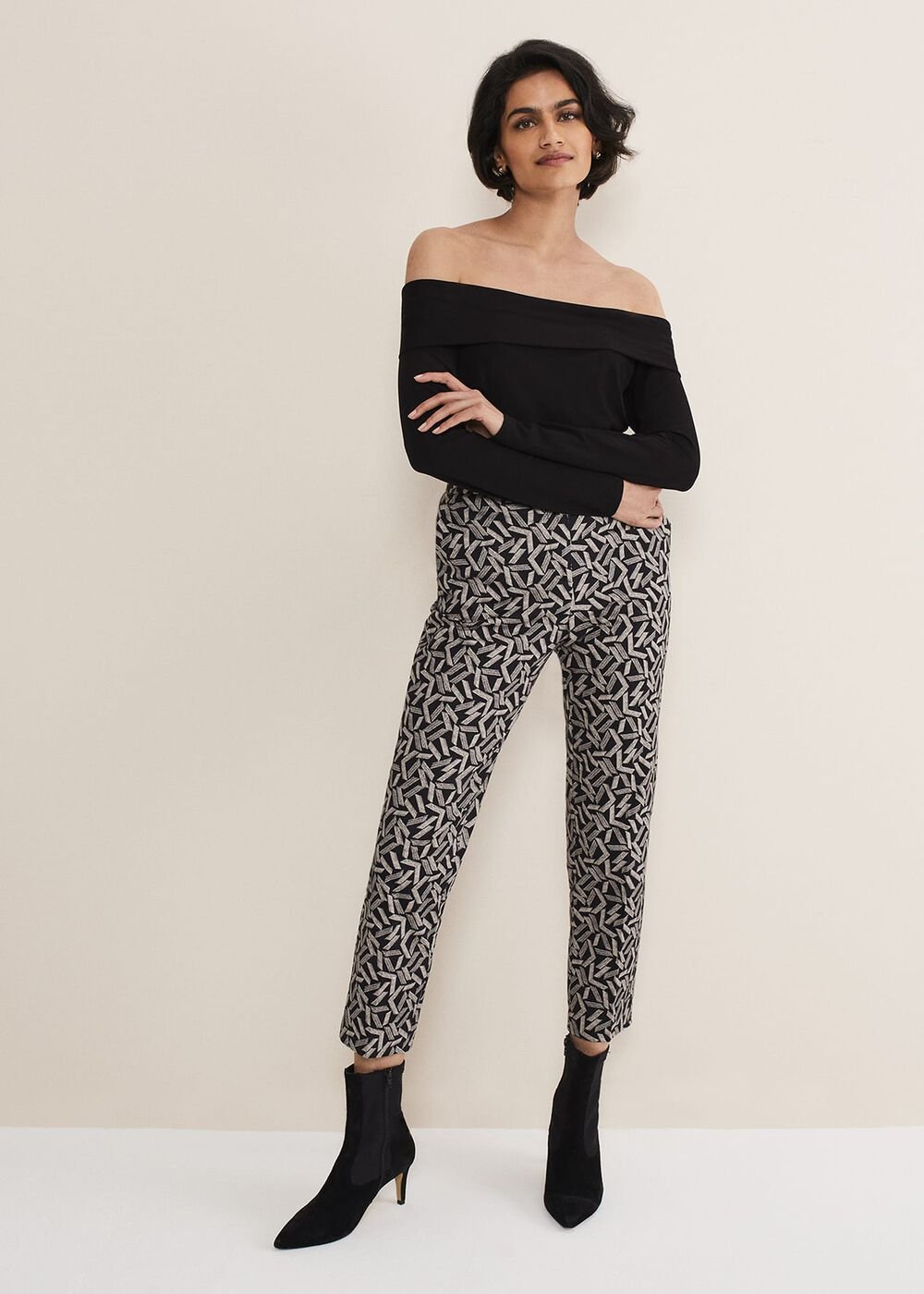 Emili Bardot Top Black