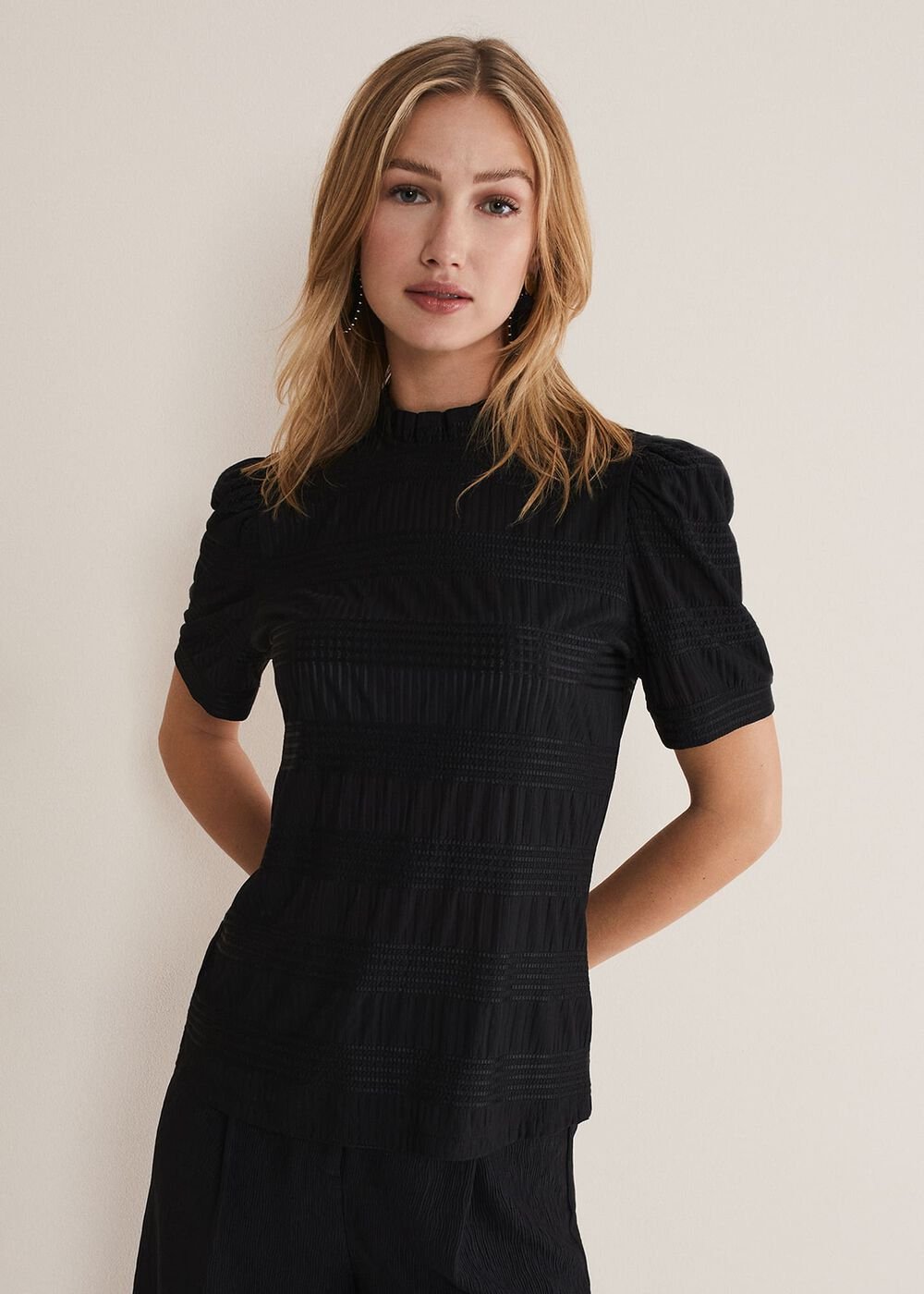 Samiha Textured Top Black