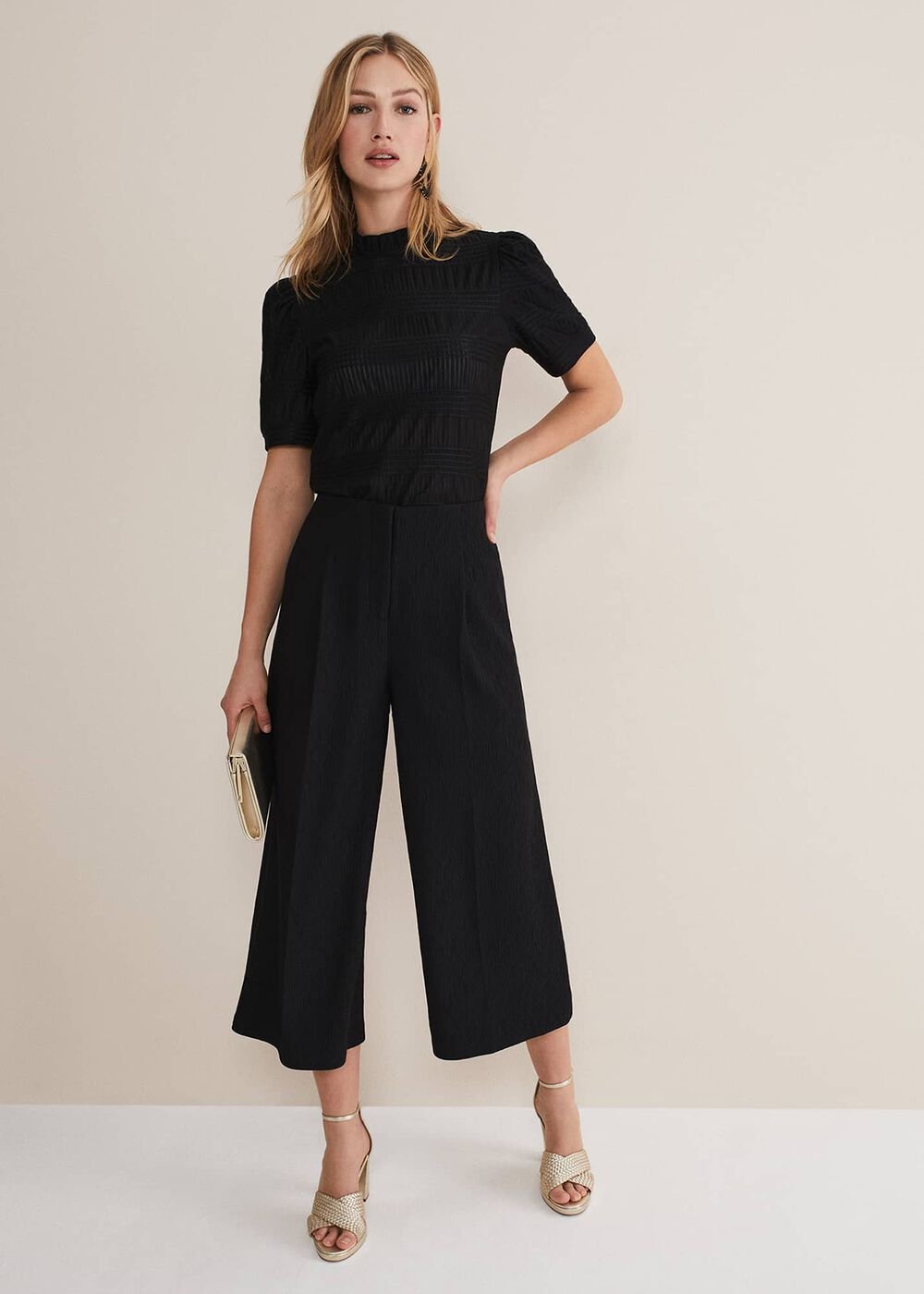 Samiha Textured Top Black