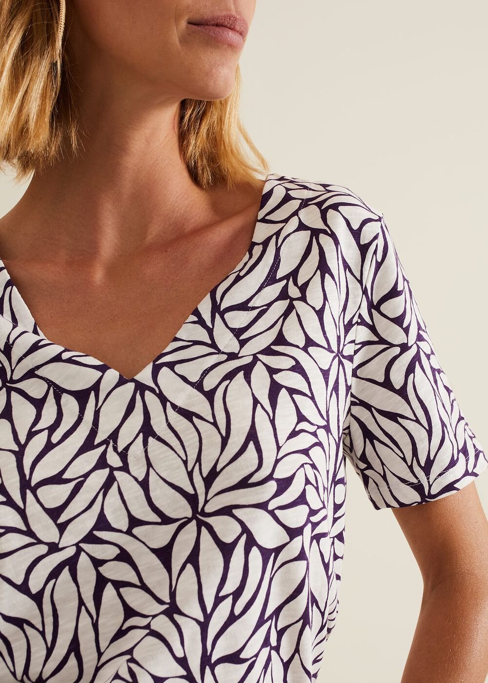 Alice Leaf Print Top Purple