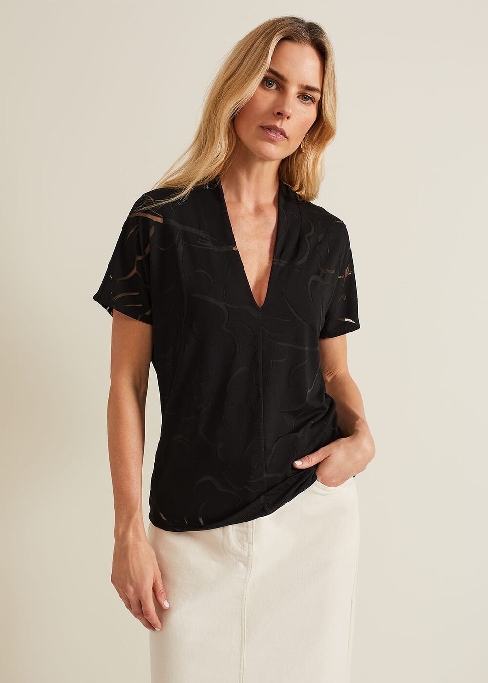 Linda Linear Leaf Burnout Top Black