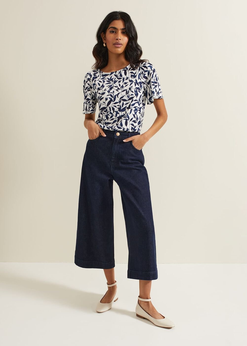 Nayana Leaf Print Top Navy/White