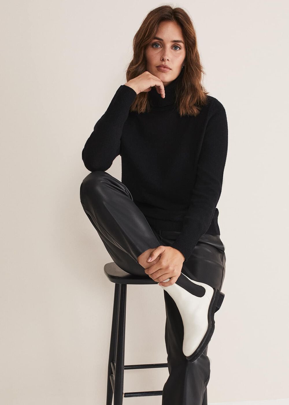 Cressida Wool Cashmere Roll Neck Black
