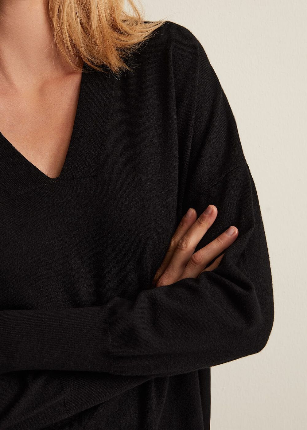 Flora Black V-Neck Fine Knit Top Black