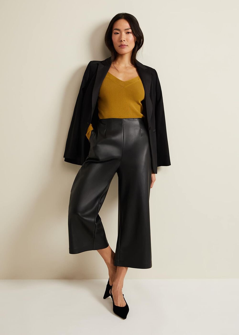 Emily Cut Out Compact Knit Top Olive