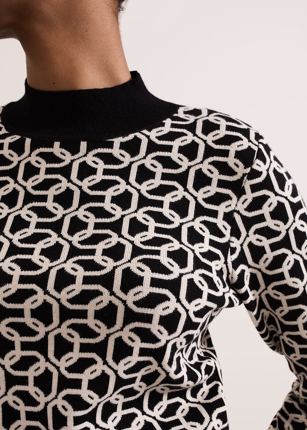 Callie Chain Jacquard Fitted Top Black/Ivory