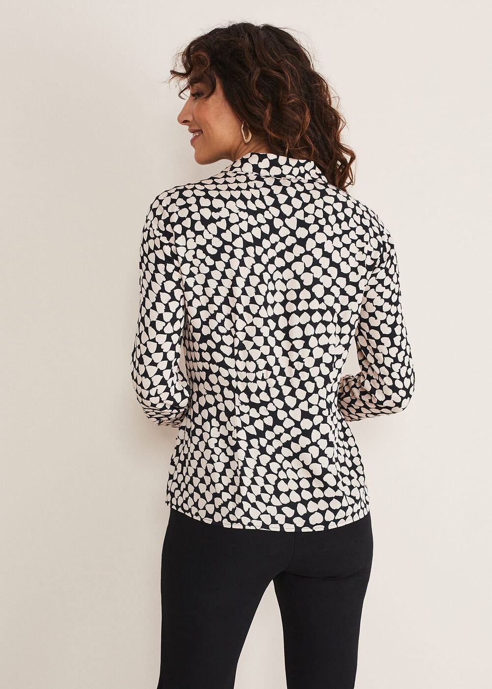 Kesia Ruched Front Heart Print Shirt Black/Camel