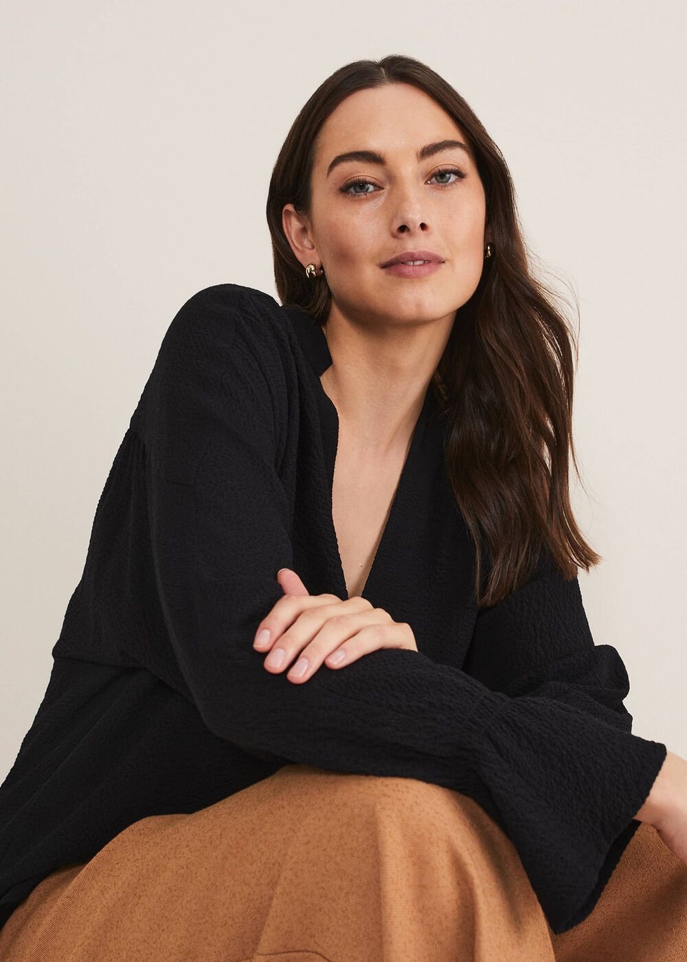 Kym V-Neck Textured Blouse Black