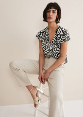 Dalia Ikat Ruffle Top Black/Ivory