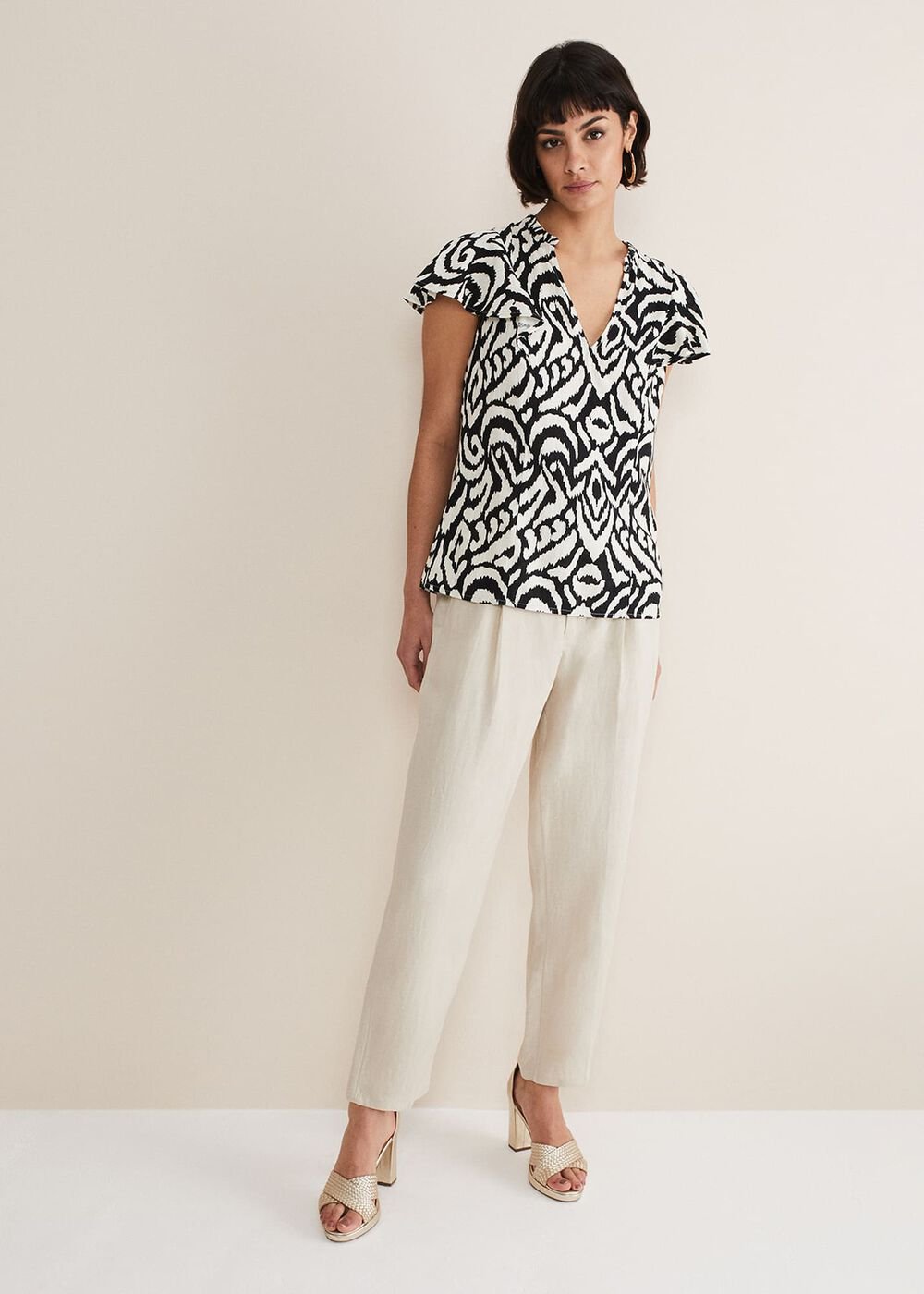 Dalia Ikat Ruffle Top Black/Ivory