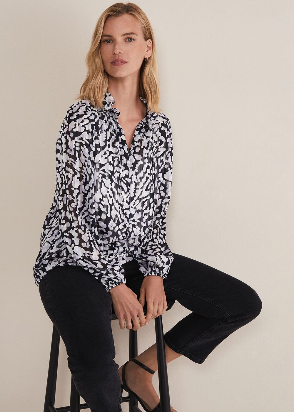 Amryn Abstract Blouse Carbon/Ivory