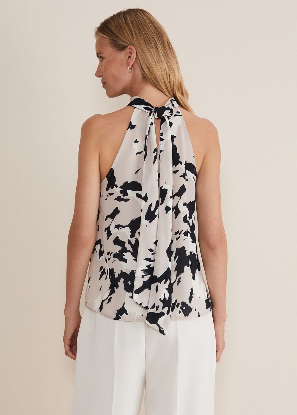 Sejal Printed Halter Neck Top Black/Putty