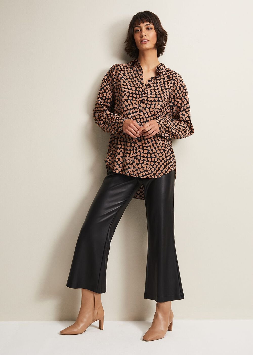 Darcie Heart Shirt Black/Camel