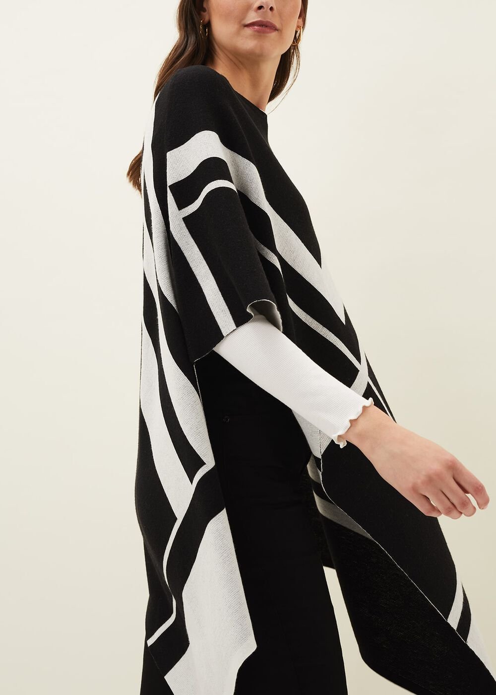 Nel Abstract Print Asymmetric Cape Black/Ivory