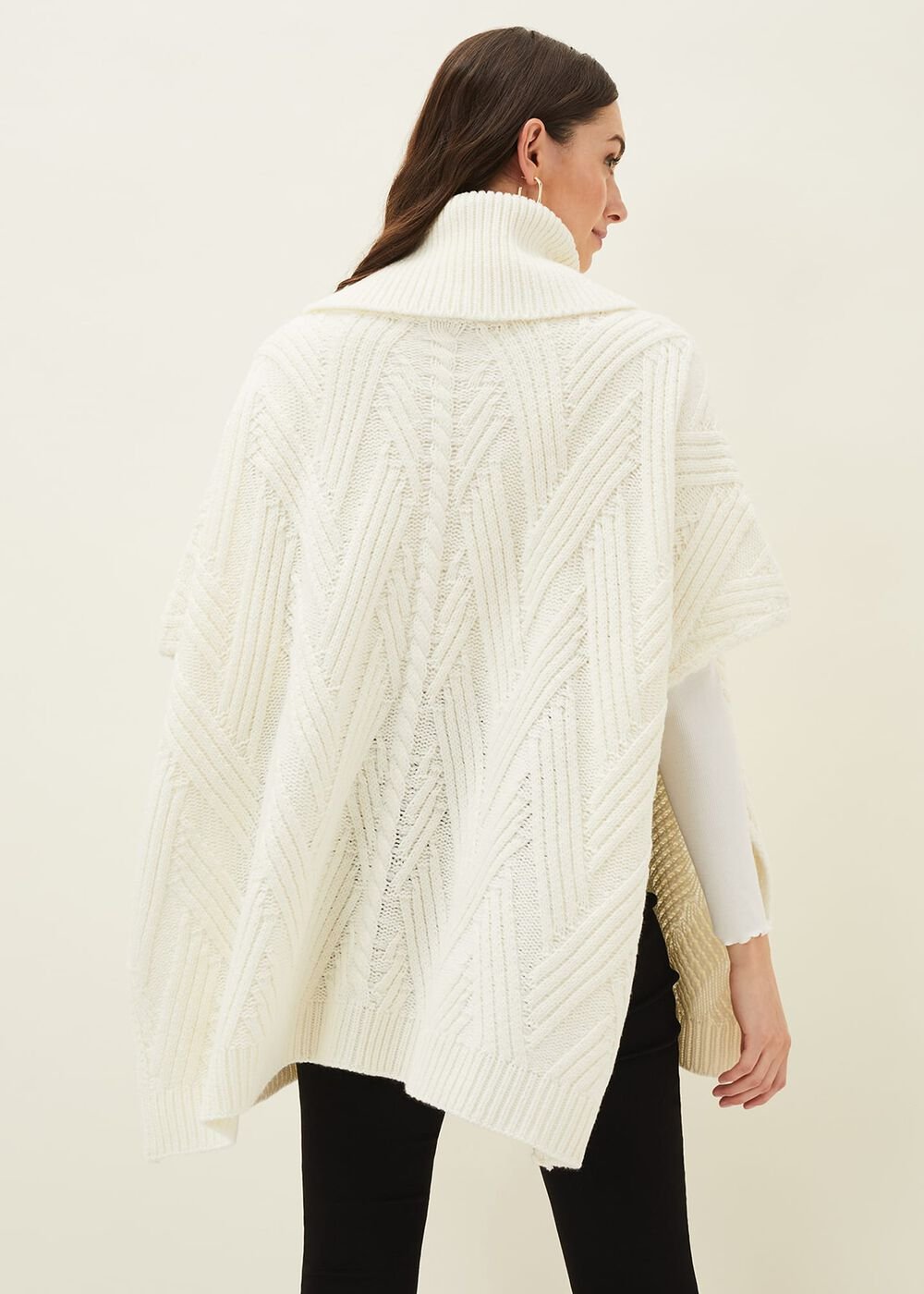 Melly Cable Knit Cape Winter White