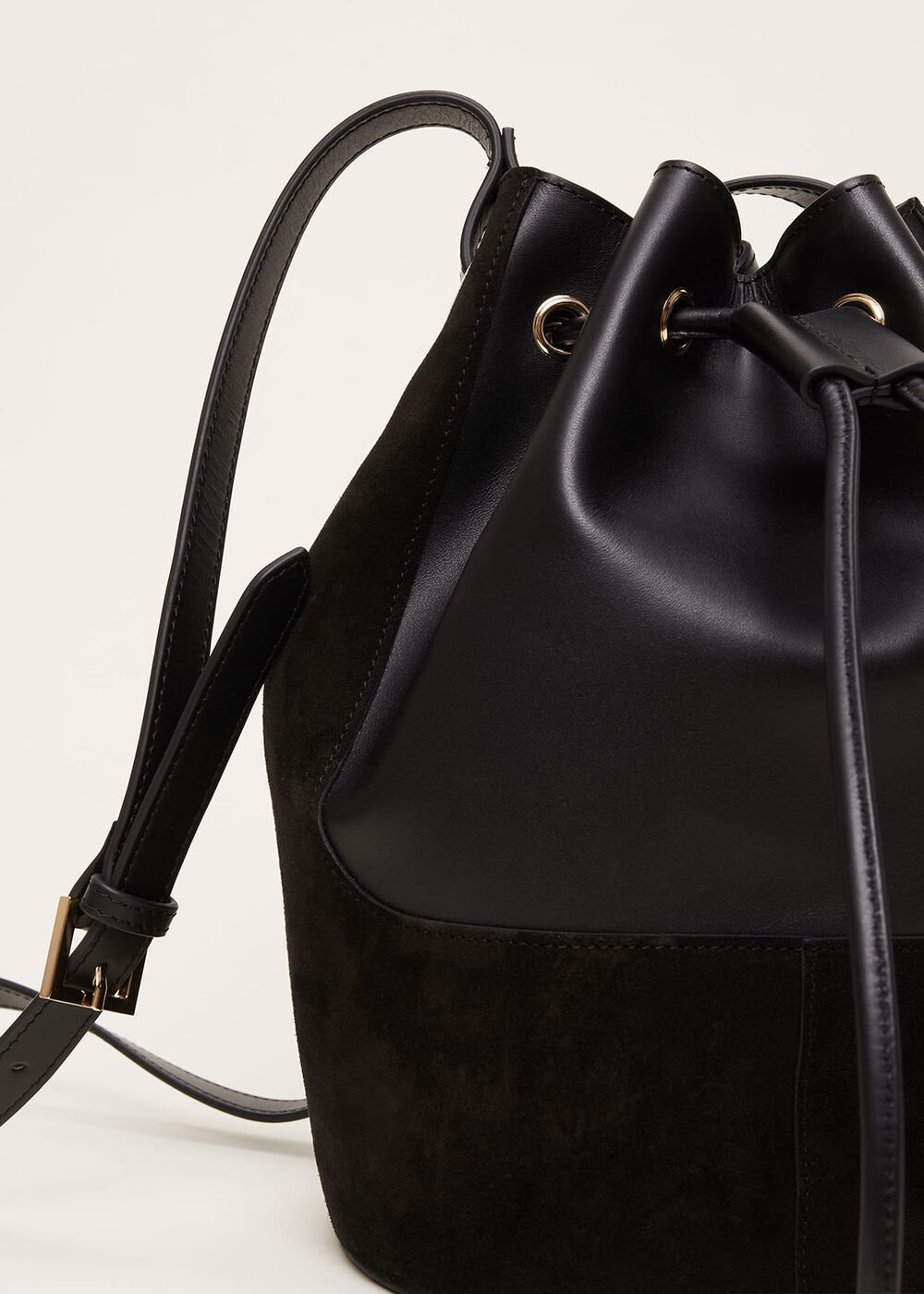 Bucket Shoulder Bag Black