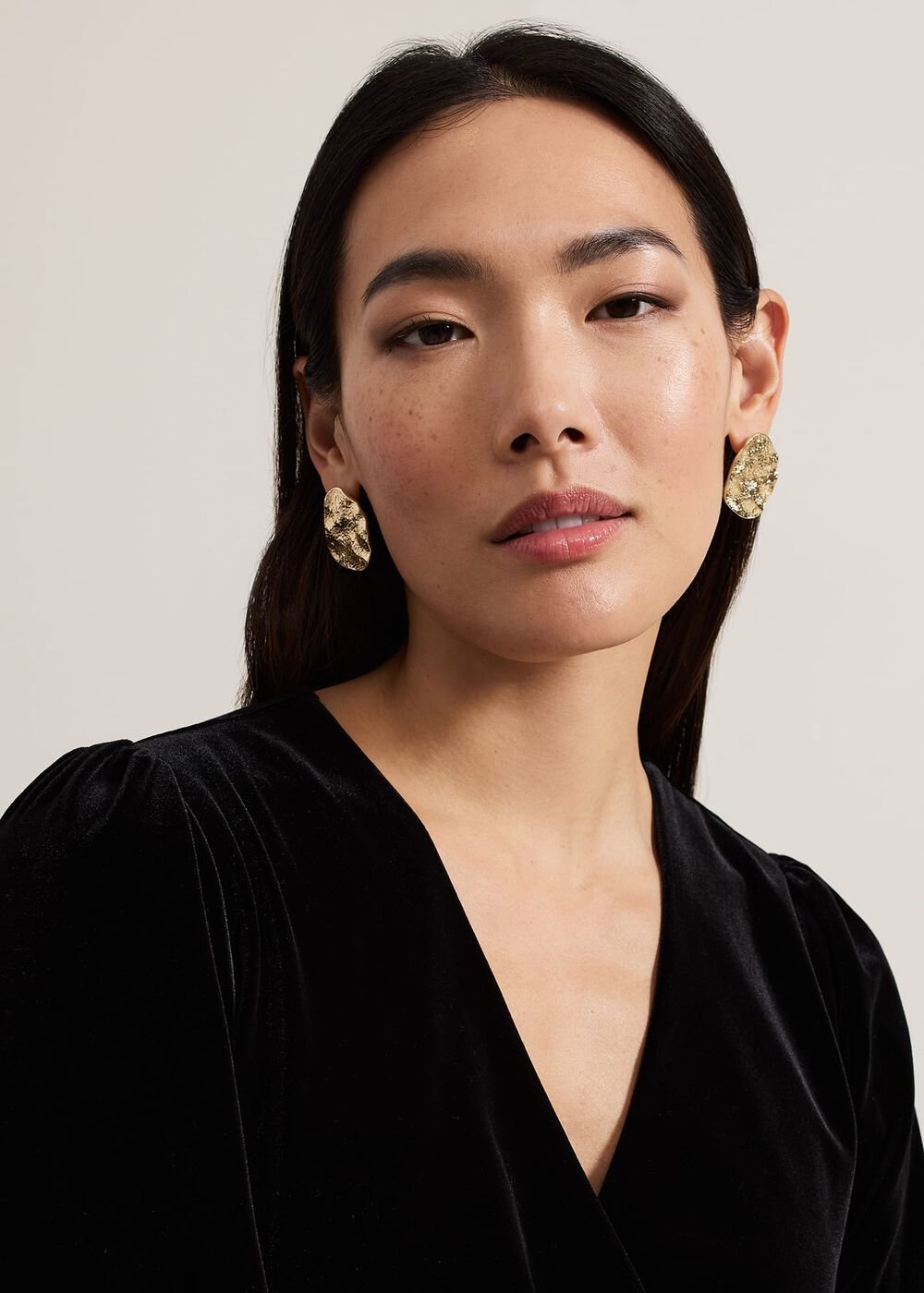 Gold Large Textured Circle Stud Earrings Gold