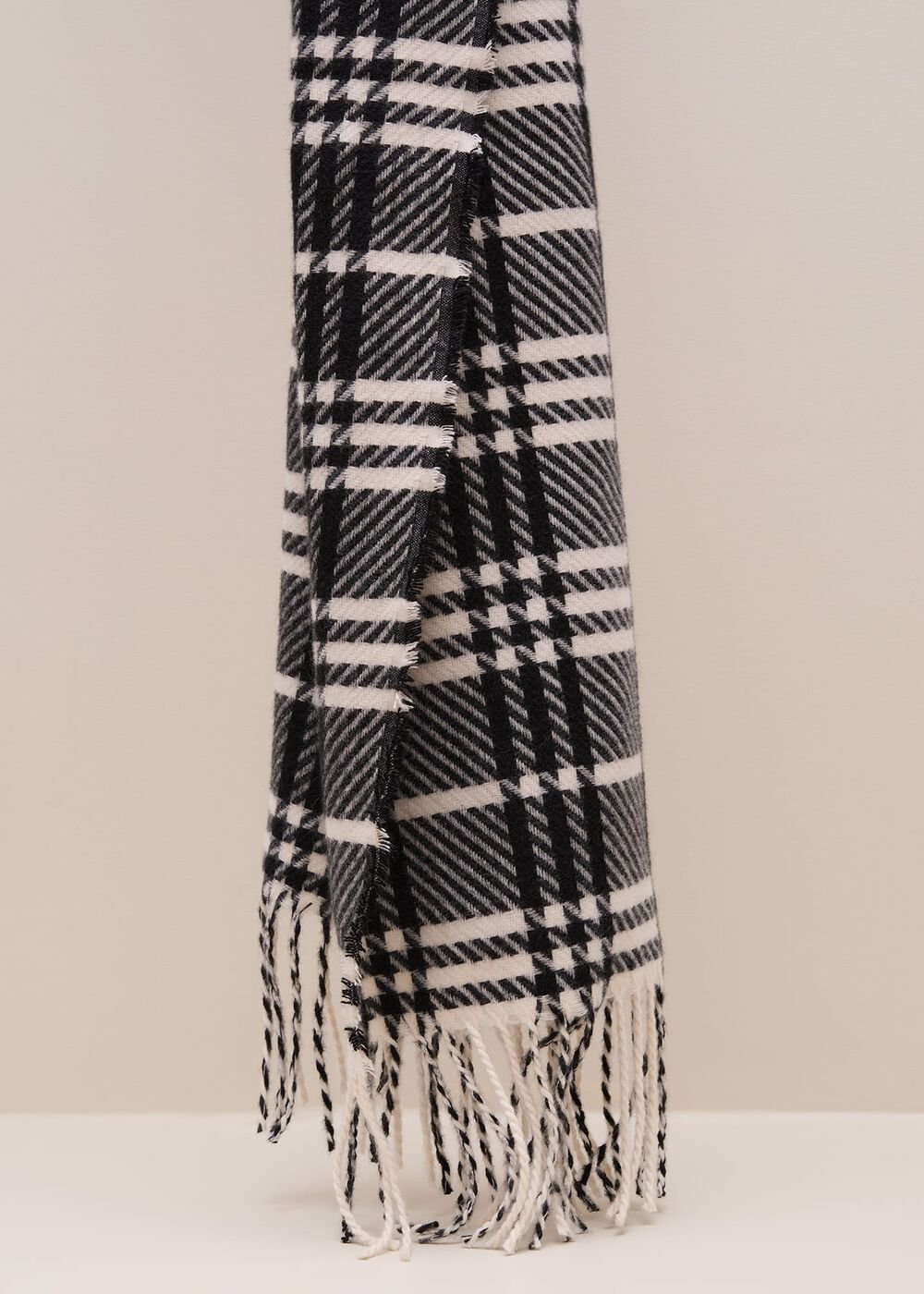 Checked Printed Scarf Black/Ivory