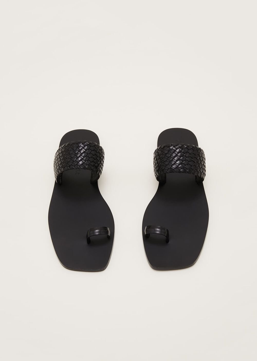 Toe Post Sandal Black